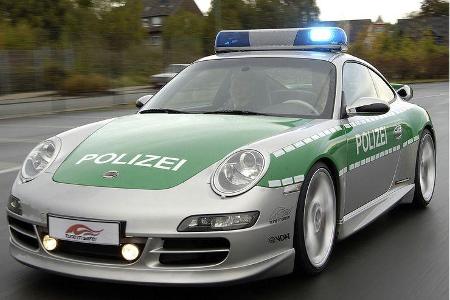 Der Tune it! Safe! Porsche leistete 355 PS aus sechs Zylindern und war noch in grün und silber foliert.