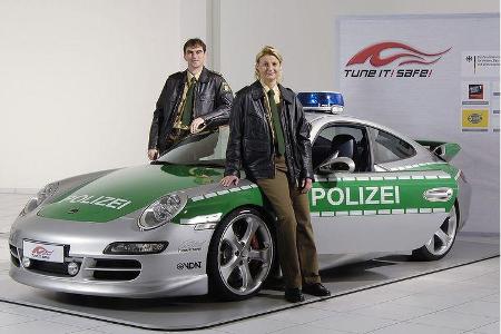 Der Preis für das Tune it! Safe! Projekt-Fahrzeug betrug bei der Präsentation 125.000 Euro.