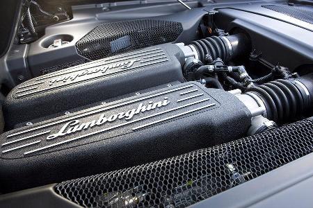 Der komplett neue Lambo-V10 schöpft dank vergrößerter Bohrung 560 PS aus 5,2 Liter Hubraum.