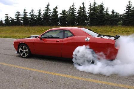 ... Challenger SRT10.