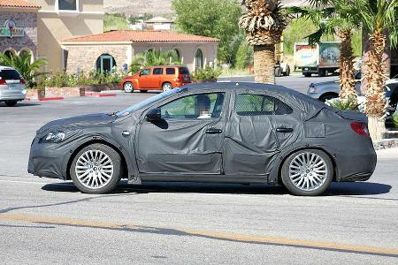 Suzuki Kizashi.