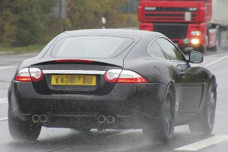 Jaguar XK-R