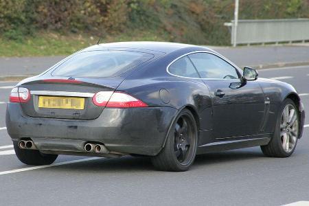 Jaguar XK-R