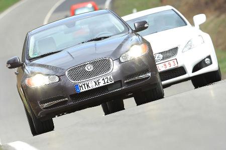 Mit Erscheinen des Jaguar XF 4.2 Super V8 und des IS F hat sich das geändert.