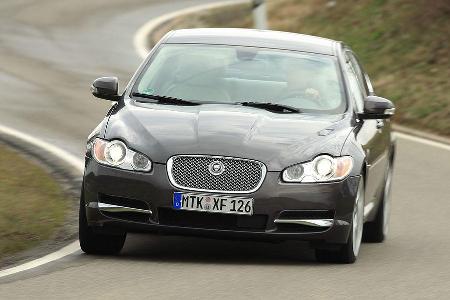 Im Kern seiner Seele blieb der Jaguar XF den bewährten Jaguar-Tugenden treu.
