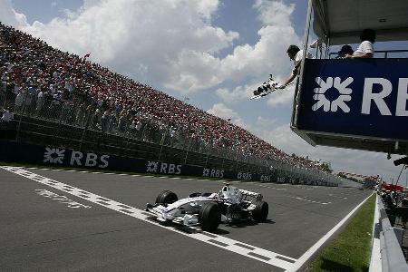 Jubeln durften am Schluss die Mannen von BMW-Sauber.
