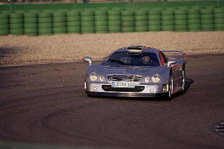 Doch trotz dieser Erfolgsgeschichte - die ein jähes Ende nach dem spektakulären Überschlag 1999 in Le Mans nahm - verhält si...