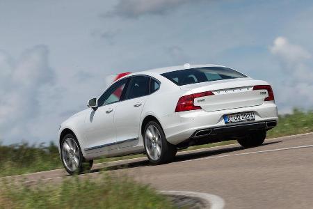 Volvo S90 D5 AWD Inscription, Heckansicht