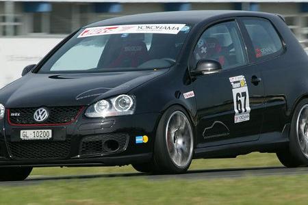2. Platz: Edi Kamm, P-Performance Fahrzeugtechnik AG - VW Golf GTI; 1:16,725 min.