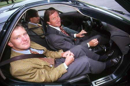 Besonderheit des McLaren F1: Der Fahrer sitzt in mittiger Position, Passagiere sitzen links und rechts nach hinten versetzt.