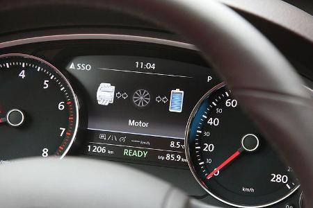 VW Touareg Hybrid