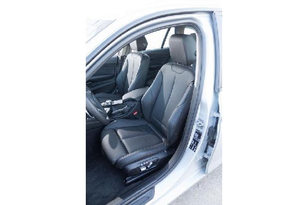 BMW 320d xDrive Touring, Sitze