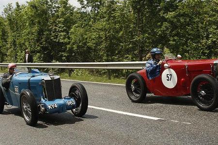 Der MG PB spielt seinen Hubraumvorteil gnadenlos aus ...