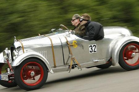 Dass der Amilcar C3 durchaus für den sportlichen Einsatz gebaut wurde, sieht man hier.