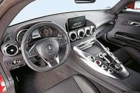 Mercedes-AMG GT, Cockpit