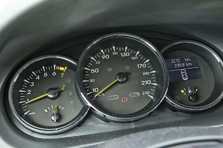 Renault Fluence Schalttafeleinsatz