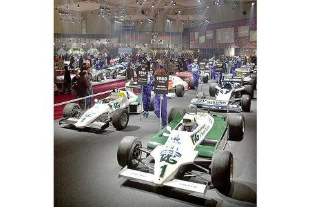 Sonderschau Formel 1: vorne der Williams-Ford, WM-Siegerwagen von Alan Jones aus dem Jahr 1980.