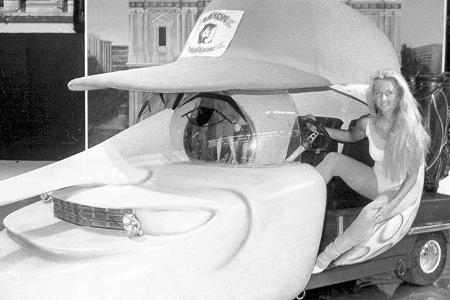 Fahrfertiges Unikum: Bob Hope-Golf-Kart.