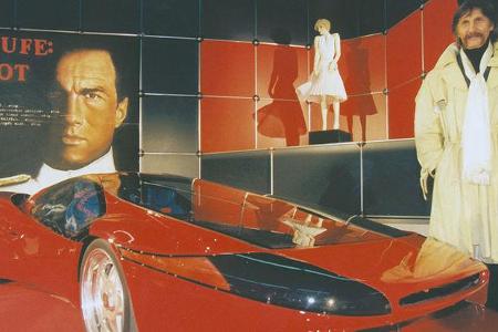 Ehrengast: Designer Luigi Colani und seine Autos.