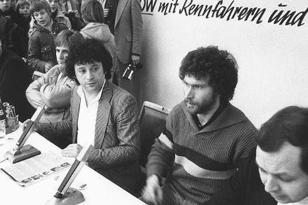 Podiumsdiskussion mit Organisationsleiter Wolfgang Schöller, Fußballnationalspieler Paul Breitner, WAZ-Redakteur Jochem Schu...