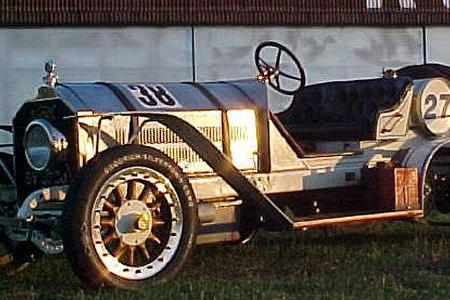 Rar und schön: Simplex LaFrance Roadster von 1921.