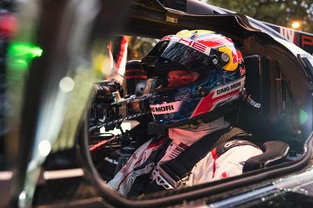Mark Webber - Porsche 919 Hybrid - Showrun - London 2016