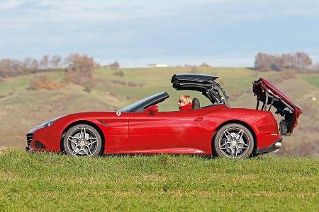 Ferrari California T, Seitenansicht, Verdeck öffnet