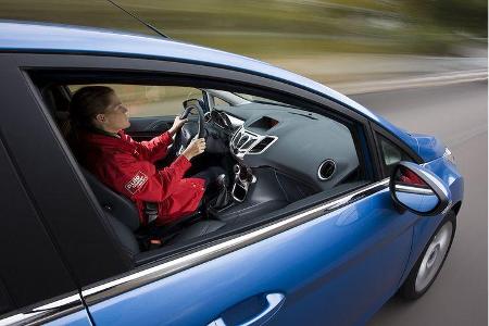Fahrdynamisch gehört der kleine Ford zu den Großen in seinem Segment.