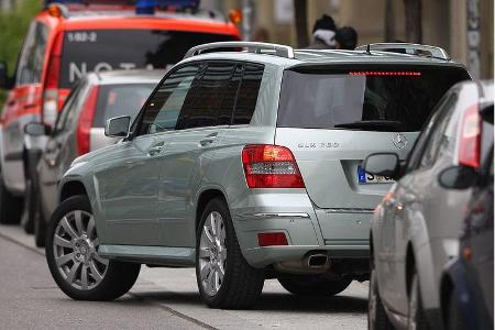 Nur nach schräg hinten sieht es wegen der breiten D-Säulen mau aus.