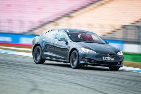 Tesla Model S P100D - Elektroauto - Sportwagen - Test