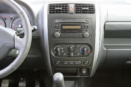 Suzuki Jimny, Mittelkonsole
