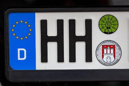 Die Linke will fragwrdige Kennzeichen abschaffen. Die Linke will fragwrdige Kennzeichen abschaffen.