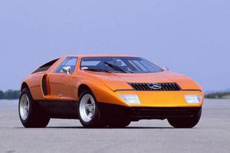 Zum Vergleich mit dem Gullwing Ciento Once hier die C111-Versionen. Aus dem Jahr 1969 ...