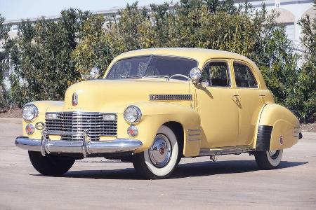 1941 Cadillac Series 62 Five-Passenger Touring Sedan
