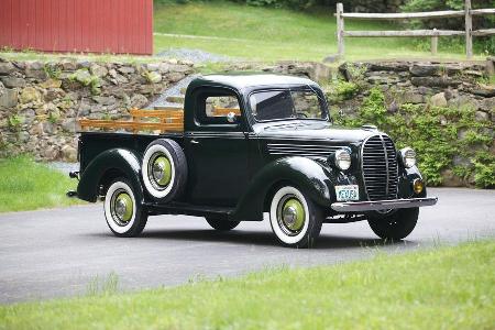 1939 Ford 'Barrel Grille' Half-Ton Pickup Truck