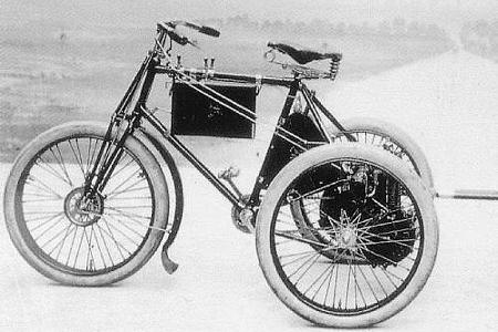 Lot 108: Circa 1898 entstand dieses De Dion Bouton Tricycle, erzielter Preis 37.950 Euro.