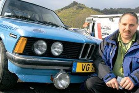 Marc Lederle und sein BMW 323i: SÃ¤mtliche Arbeiten und TuningmaÃnahmen am klangvollen Reihensechszylinder entstanden in Ei...