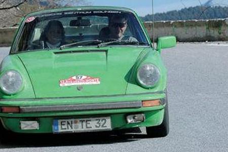 Frühes Faltenbalgmodell: 1976er Porsche 911 von Team Pilcher.
