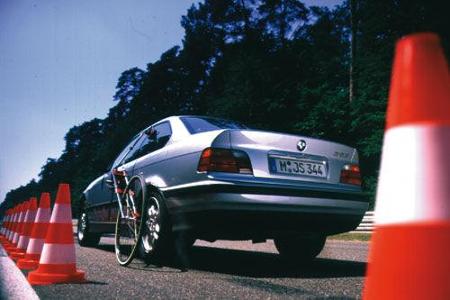 BMW 323i Coupé