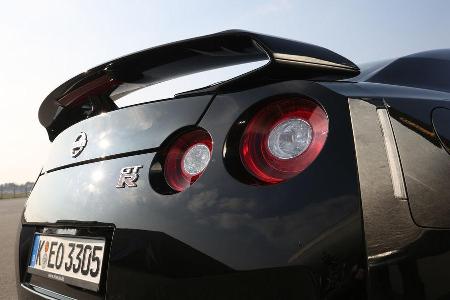 Nissan GT-R Track Edition, Heckflgel