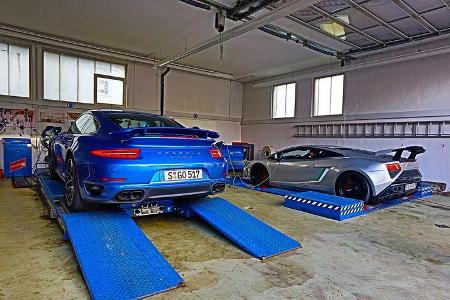 Porsche 911 Turbo S, Lamborghini Gallardo LP 570-4 Squadra Corse, Werkstatt