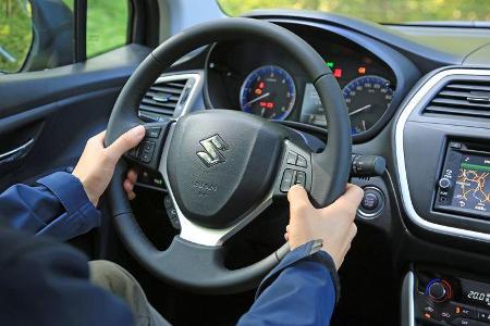 Suzuki SX4-Cross 1.6 DDiS 4x4 Comfort Plus, Lenkrad