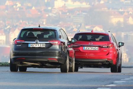 Mazda 6 Kombi, Opel Insignia Sports Tourer, Heckansicht