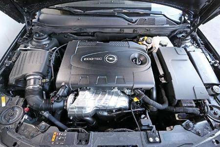 Opel Insignia Sports Tourer, Motor