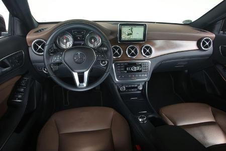 Mercedes GLA 220 CDI 4Matic, Cockpit