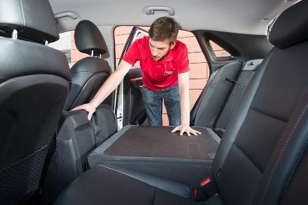 Hyundai i30 1.6, Rcksitz, Umklappen