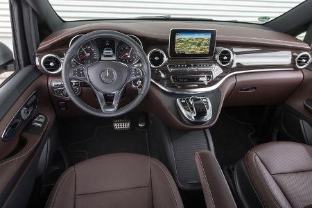 Mercedes V 250 Bluetec, Cockpit