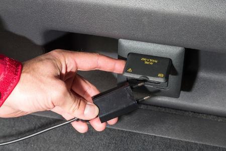 VW Multivan 2.0 BiTDI BMT, Anschluss, Strom