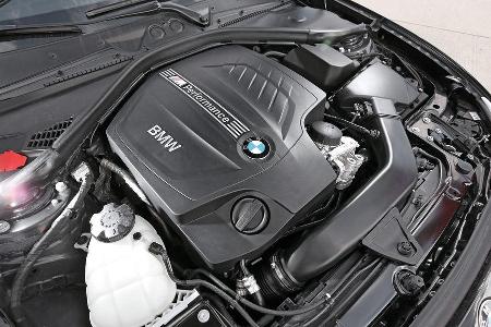 BMW M135i xDRIVE, Motor