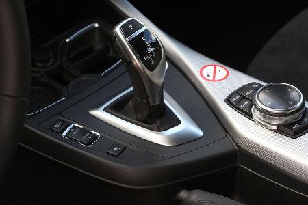 BMW M135i xDRIVE, Schalthebel